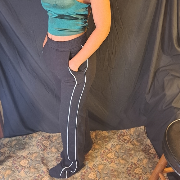 Joggers - Picture 5 of 10